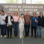 PEDRO RODRÍGUEZ IMPULSA EL DEPORTE CON ENTREGA DE BECAS DE NATACIÓN A ATIZAPENSES