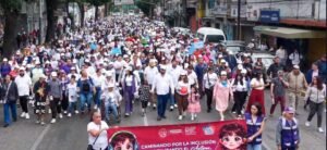 ENCABEZA ALCALDE ISAAC MONTOYA SEGUNDA CAMINATA POR LA INCLUSIÓN Y VISIBILIZANDO EL AUTISMO
