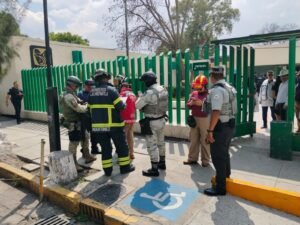 DESPLIEGAN OPERATIVO POR AMENAZA DE BOMBA EN CLÍNICA 64 DEL IMSS EN TLALNEPANTLA