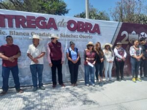 BLANCA OSORIO ENTREGA OBRA DE PAVIMENTACIÓN EN SAN LUCAS TEPANGO