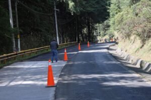 HUIXQUILUCAN MODERNIZA LA CARRETERA HACIA LA MARQUESA CON NUEVA ETAPA DE REPAVIMENTACIÓN