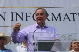 DAVID PARRA SÁNCHEZ RENUNCIA AL PRI Y ACUSA A LA DIRIGENCIA DE TENER «SECUESTRADO» AL PARTIDO