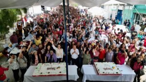 RACIEL PÉREZ CRUZ LLEVA ALEGRÍA Y RECONOCIMIENTO A MILES DE MADRES DE TLALNEPANTLA