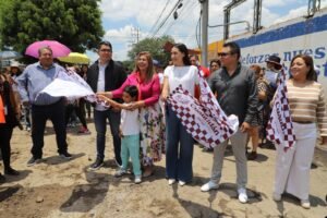 CUAUTITLÁN INICIA NUEVA OBRA DE PAVIMENTACIÓN CON CONCRETO HIDRÁULICO EN LA CALLE MARGARITAS