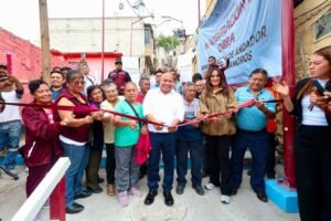 EL GOBIERNO DE TLALNEPANTLA IMPULSA LA PREVENCIÓN DEL DELITO CON LA DIGNIFICACIÓN DE ANDADORES EN EL ORIENTE
