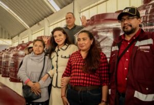 MARISOL LUNA CRUZ IMPULSA EL BIENESTAR DE LAS FAMILIAS EN COYOTEPEC CON ENTREGA DE APOYOS SOCIALES
