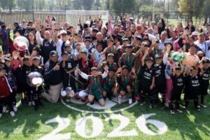 INAUGURAN CANCHA RENOVADA EN EL DEPORTIVO CRI CRI PARA IMPULSAR EL DEPORTE Y LA RECONSTRUCCIÓN SOCIAL EN TLALNEPANTLA
