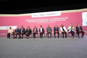 399 DOCENTES MEXIQUENSES RECIBEN LA CONDECORACIÓN MAESTRO ALTAMIRANO TRAS CUATRO DÉCADAS DE SERVICIO