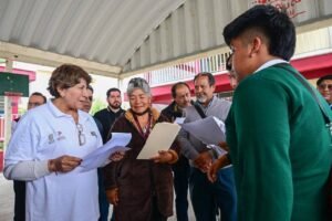 DELFINA GÓMEZ SUPERVISA SECUNDARIA EN IXTAPALUCA TRAS MESAS DE TRABAJO CON LA UPREZ