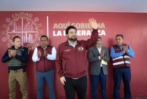 ALCALDE ISAAC MONTOYA IMPULSA ACUERDO HISTÓRICO CON EMPRESAS DE GRÚAS PARA PROTEGER LA ECONOMÍA DE LAS FAMILIAS DE NAUCALPAN