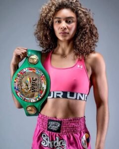 DE IZCALLI PARA EL MUNDO: SHADAY AGUILERA SE CORONA CAMPEONA MUNDIAL DE MUAY THAI EN TAILANDIA