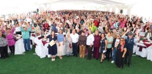 ENCABEZA RACIEL PÉREZ CRUZ CELEBRACIÓN DEL 19 ANIVERSARIO DE LA CASA DE DÍA EMMA GODOY