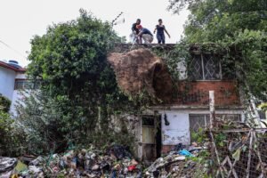 RECUPERA TLALNEPANTLA ENTORNOS SALUDABLES MEDIANTE SANEAMIENTO DE DOMICILIOS DENUNCIADOS
