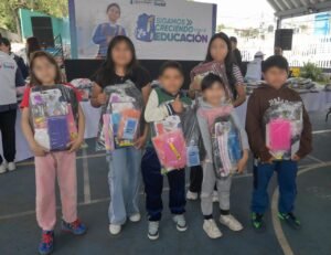 INICIA EN ATIZAPÁN DE ZARAGOZA LA ENTREGA DE KITS ESCOLARES EN BENEFICIO DE 10 MIL ESTUDIANTES