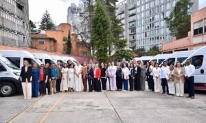 DIF NACIONAL Y DIFEM ENTREGAN UNIDADES ADAPTADAS PARA MEJORAR LA MOVILIDAD DE PERSONAS CON DISCAPACIDAD EN EL EDOMÉX
