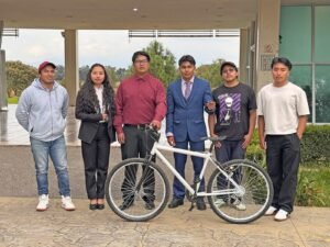 ESTUDIANTES DE LA UNIVERSIDAD MEXIQUENSE DEL BICENTENARIO GANAN CONCURSO ESTATAL EMPRENDE JOVEN 2026