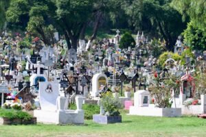 TLALNEPANTLA IMPLEMENTA OPERATIVO “TRADICIÓN SEGURA” POR EL DÍA DE MUERTOS
