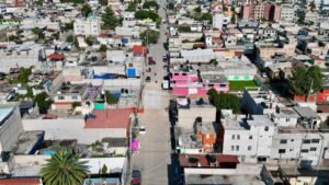 GOBIERNO DE IZCALLI REPARA SOCAVÓN  EN AVENIDA DE LAS CONCHAS